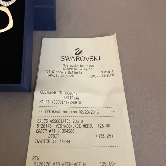 Swarovski necklace - Picture 3 of 3